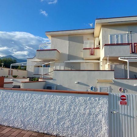 Domus Hormiae Apartment ฟอร์เมีย ภายนอก รูปภาพ